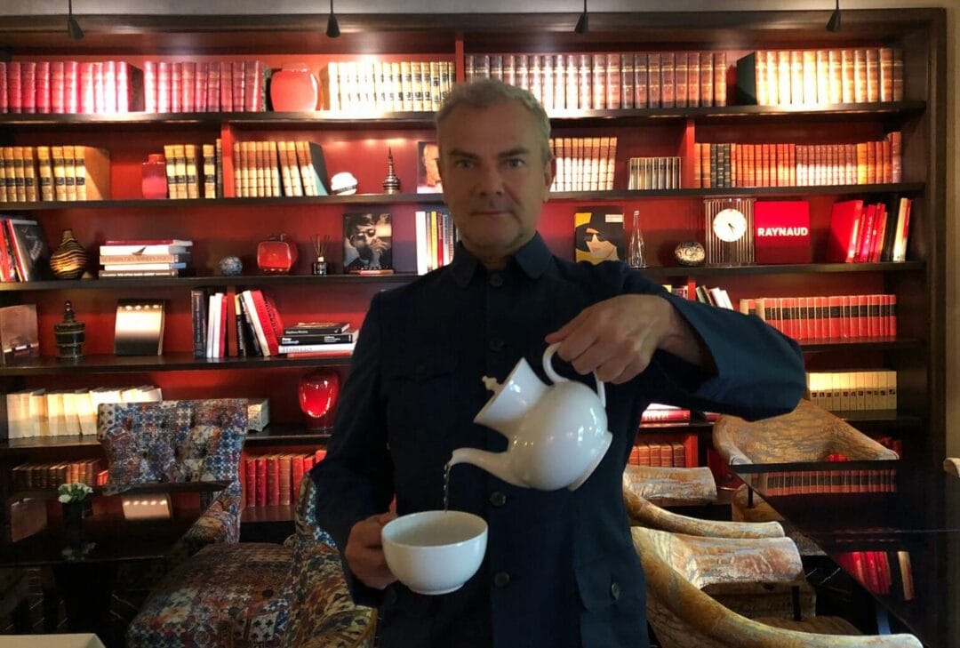 In mode green tea at the palace Pavillon de la Reine. Feeling good Pierre Bessard