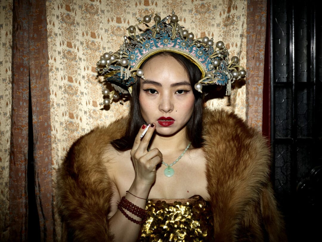 ONLY 8 COPIES! SOLD OUT END OF THE WEEK signed copies #PieterHugo #photobook « #FlatNoodleSoupTalk » #LimitedEdition 500 – #SignedCopy available €55 #editionsbessard #photography #china #SouthAfrica #ArtistEdition Pieter Hugo Editions Bessard design by #RamonPez #LimitedEdition 500 – #Signed #editionsbessard #photography #china #Photographer #photographie #ArtOfPerfection #Art #contemporaryart #collector #collectors #Beijing