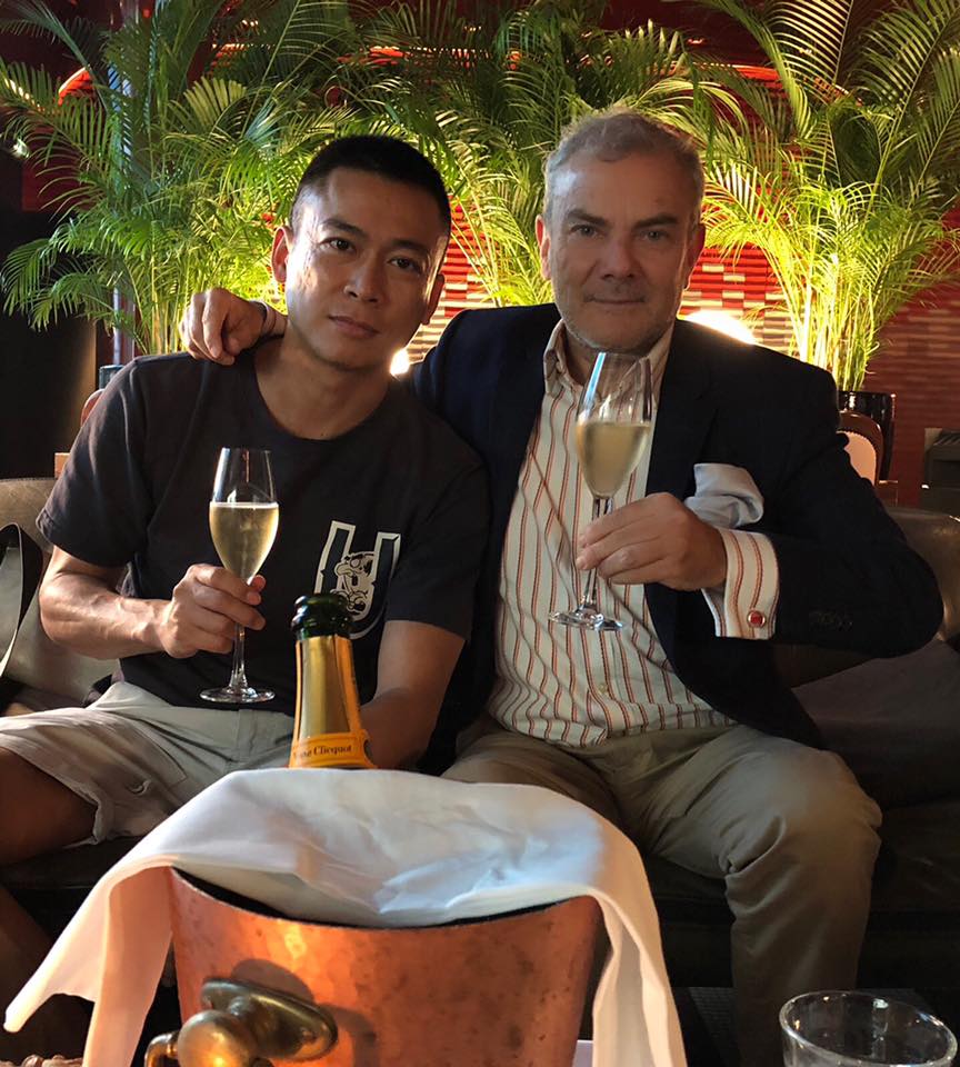 #InModeChampagne,#VeuveClicquot, Les Bains Douches with my friend Zhipeng Lin, « #Sour Strawberries » Limited Edition include a signed C Print our last #Photobook, text Michel Costagutto design Joanna Starck. #Editions Bessard #HappyPublisher #ArtOfPerfection